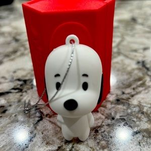 2022 Hallmark Mystery Ornament Peanuts Snoopy NEW